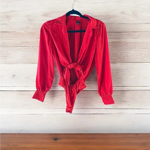 Red Long Sleeve Windsor bodysuit (A5) - Picture 2 of 8
